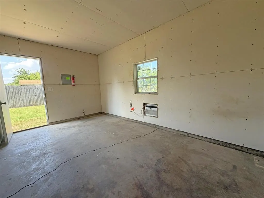 Photo 28 — 522 S Wilson Avenue, El Reno, OK 73036