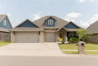 Sold home at 9205 NW 88th Street