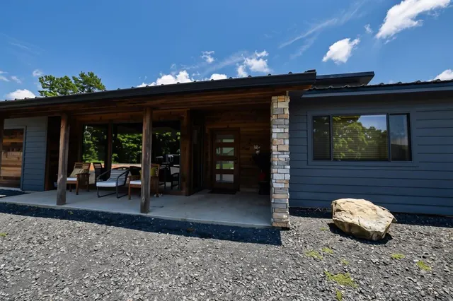 Photo 3 — 18 Hickory Springs Trail, Broken Bow, OK 74728