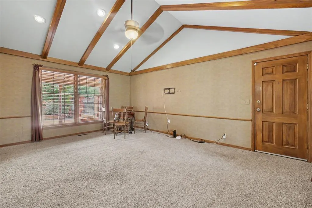 Photo 7 — 101 E Dogwood Street, Hobart, OK 73651