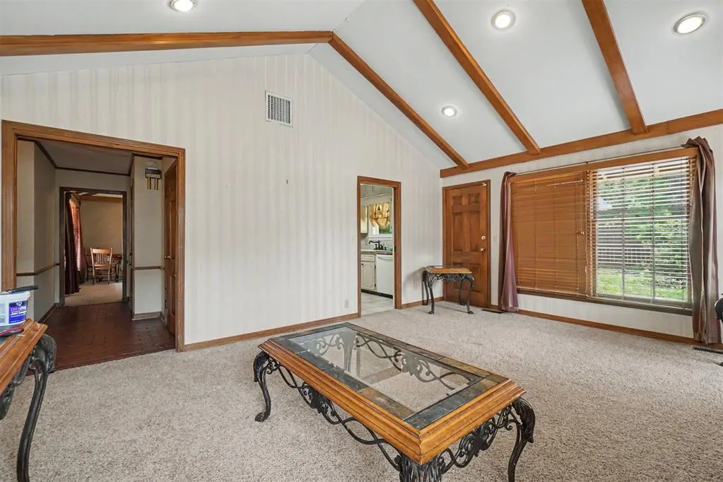 Photo 18 — 101 E Dogwood Street, Hobart, OK 73651