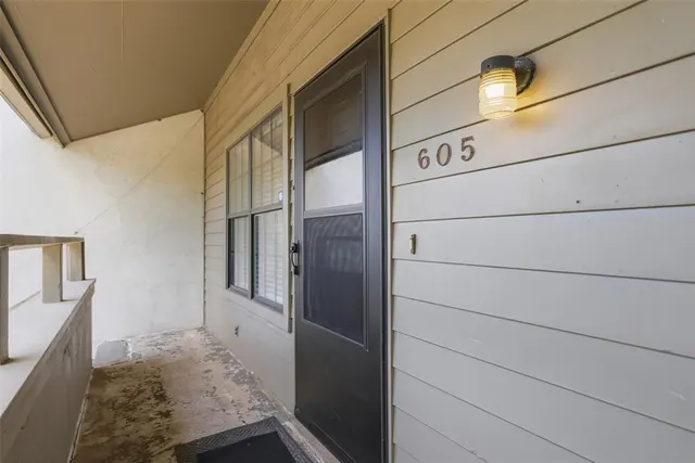 Photo 5 — 11140 Stratford Drive 605, Oklahoma City, OK 73120