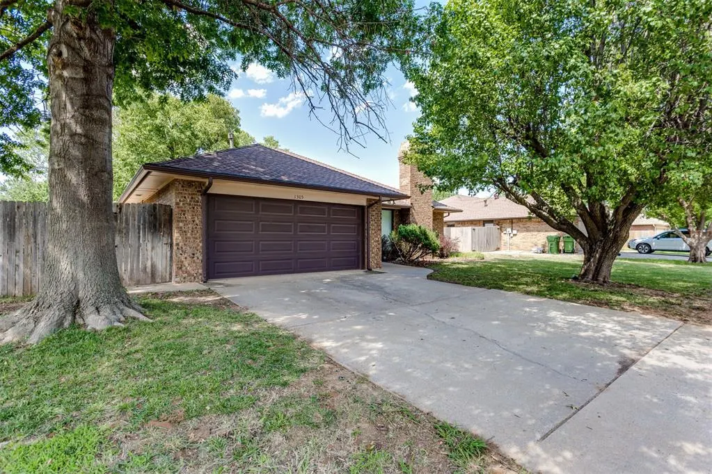 Photo 2 — 1305 Sylvan Sand Avenue, Yukon, OK 73099