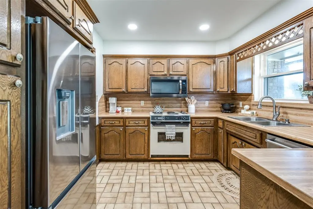 Photo 14 — 1305 Sylvan Sand Avenue, Yukon, OK 73099