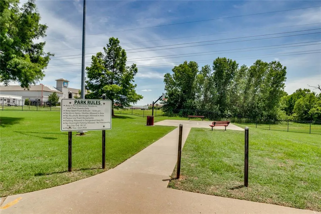 Photo 35 — 700 Dana Drive, Yukon, OK 73099