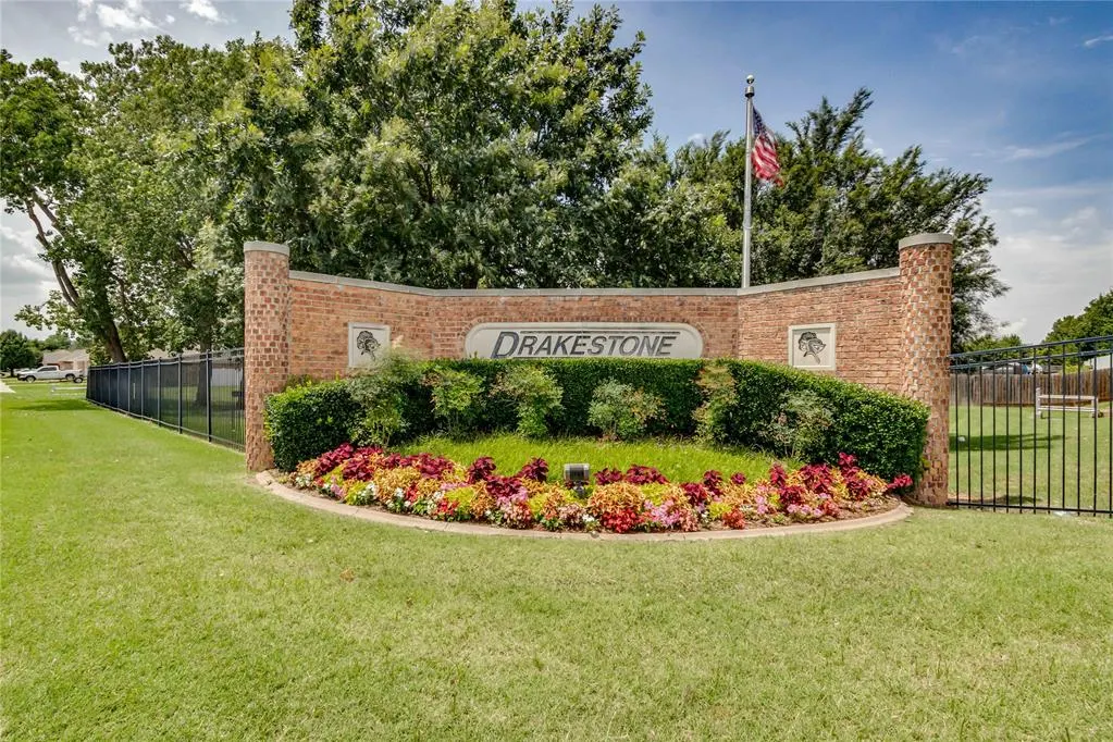Photo 37 — 700 Dana Drive, Yukon, OK 73099
