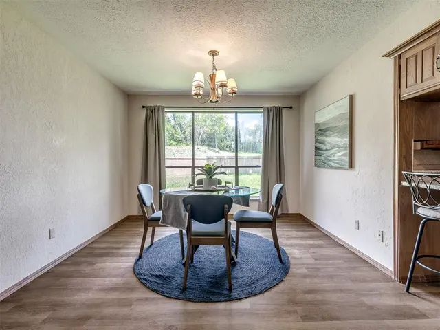 Photo 5 — 1111 Robin Hood Lane, Norman, OK 73072