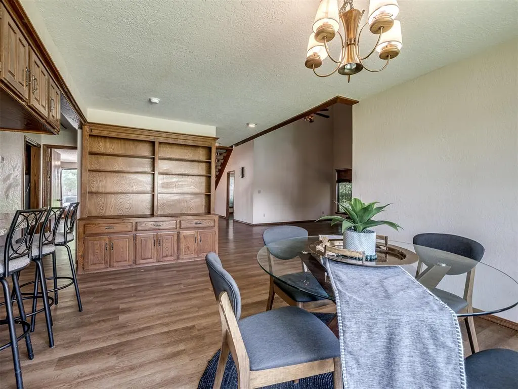 Photo 6 — 1111 Robin Hood Lane, Norman, OK 73072