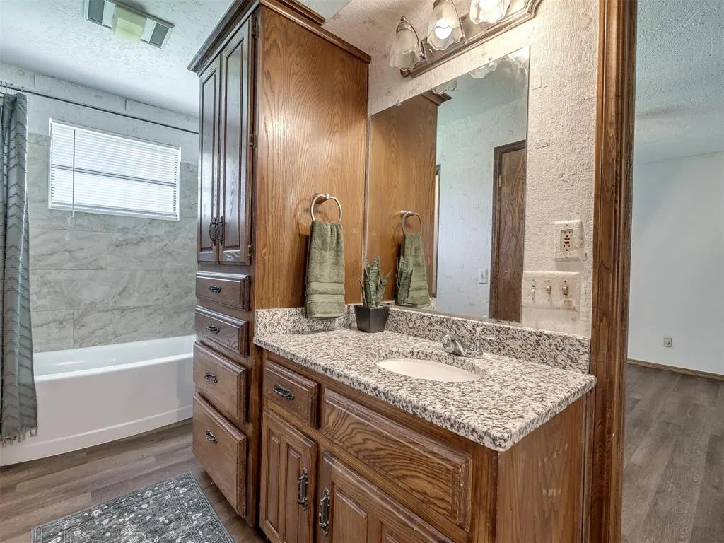 Photo 13 — 1111 Robin Hood Lane, Norman, OK 73072