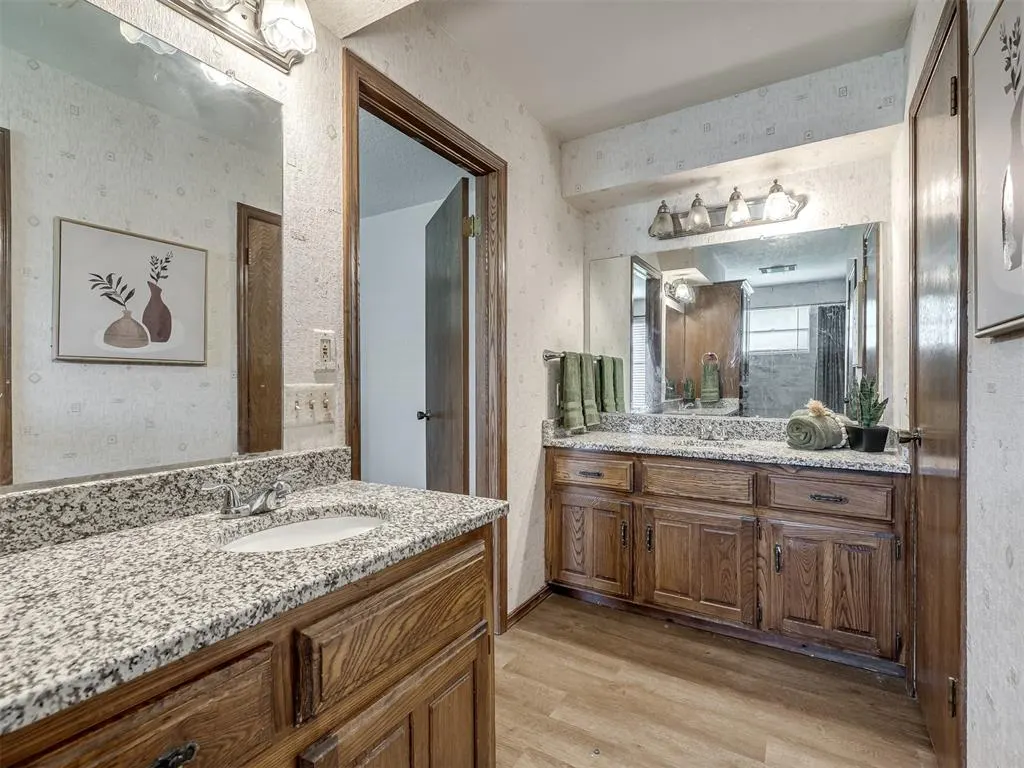Photo 14 — 1111 Robin Hood Lane, Norman, OK 73072