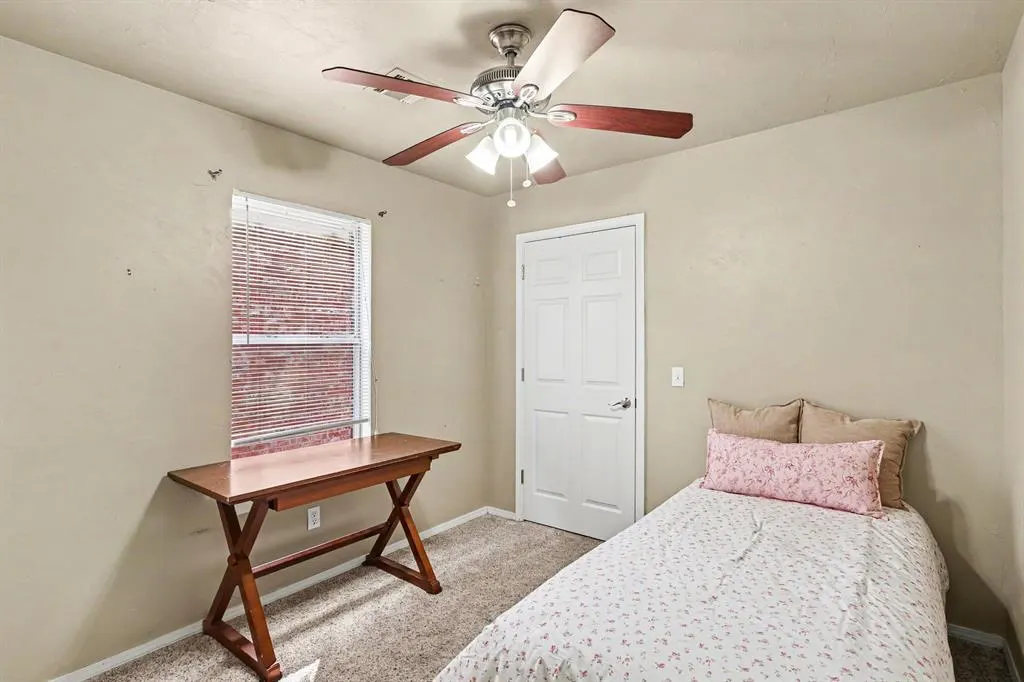 Photo 11 — 12288 SW 11th Street, Yukon, OK 73099