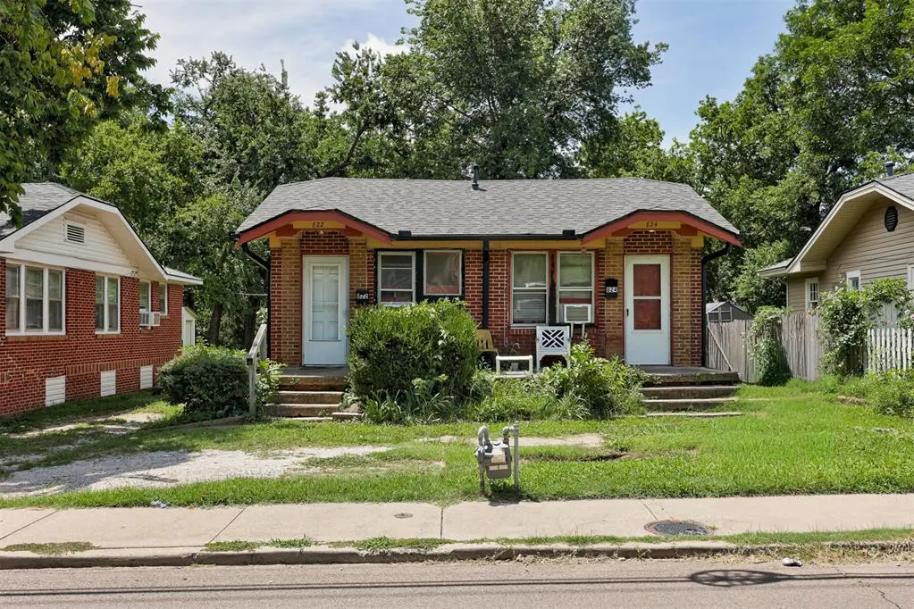 Front exterior — 824 W Symmes Street, Norman, OK 73069