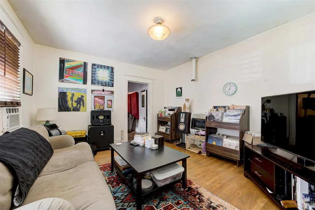 Photo 4 — 824 W Symmes Street, Norman, OK 73069