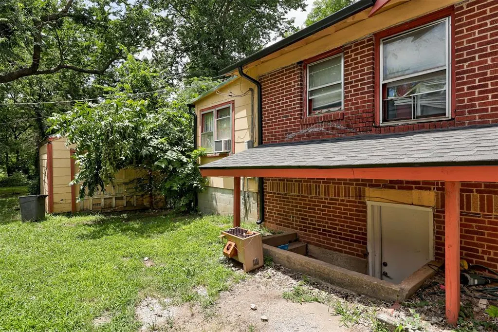Photo 13 — 824 W Symmes Street, Norman, OK 73069