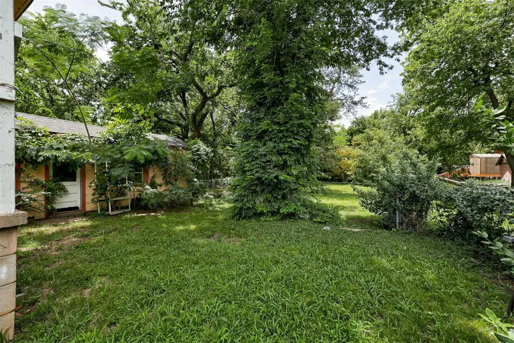 Photo 16 — 824 W Symmes Street, Norman, OK 73069