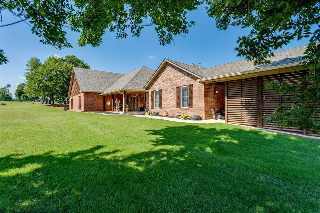Front exterior — 1901 S Country Club Road, Newcastle, OK 73065