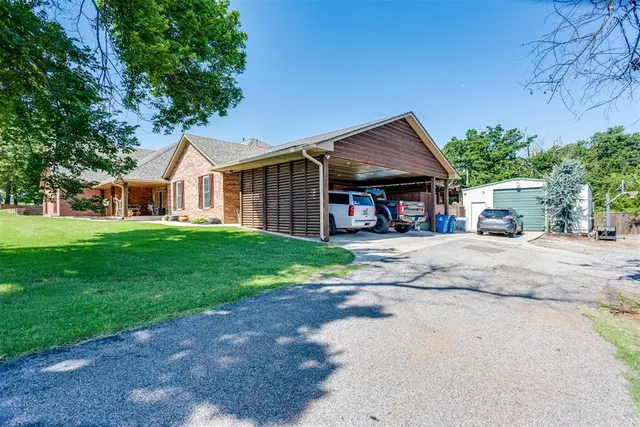 Photo 2 — 1901 S Country Club Road, Newcastle, OK 73065