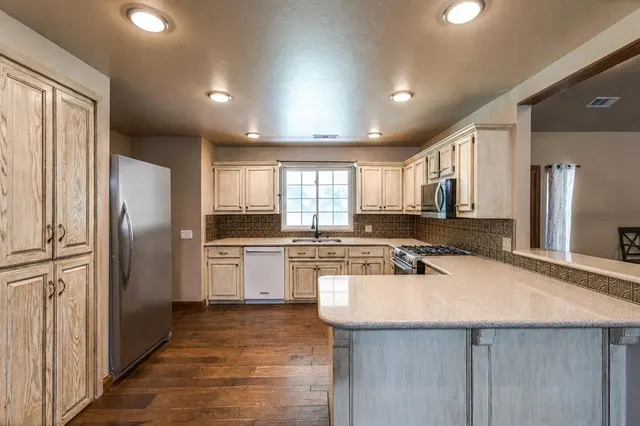 Photo 6 — 1901 S Country Club Road, Newcastle, OK 73065