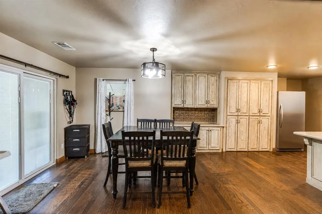 Photo 8 — 1901 S Country Club Road, Newcastle, OK 73065