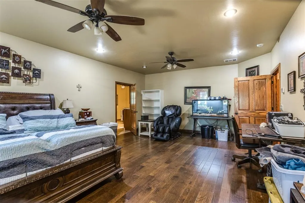 Photo 19 — 1901 S Country Club Road, Newcastle, OK 73065