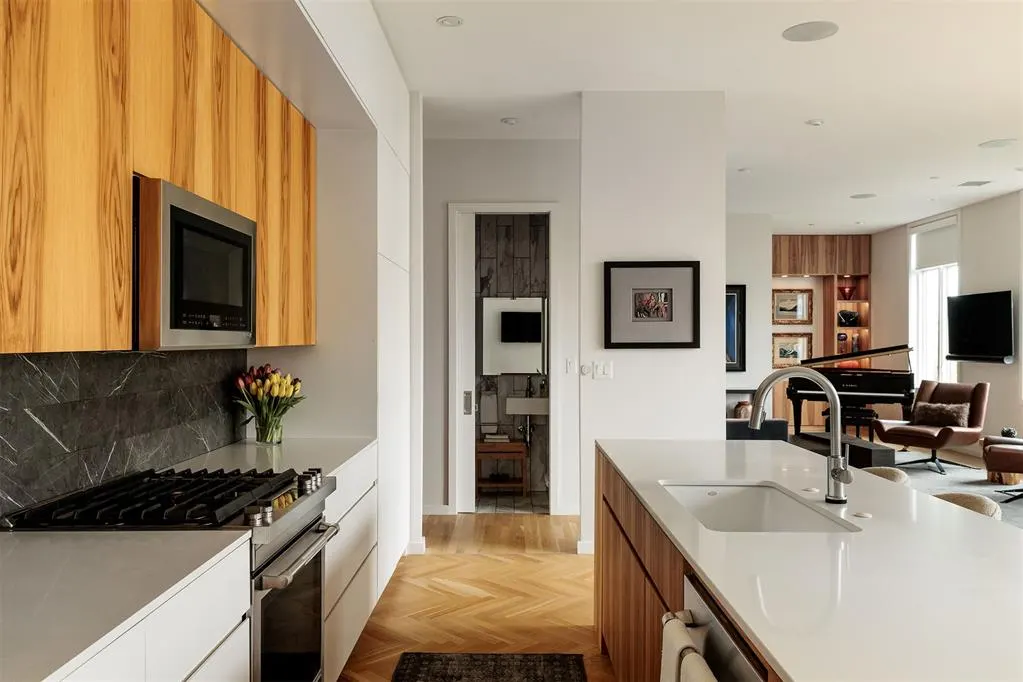 Photo 9 — 701 N Hudson Avenue 304, Oklahoma City, OK 73102