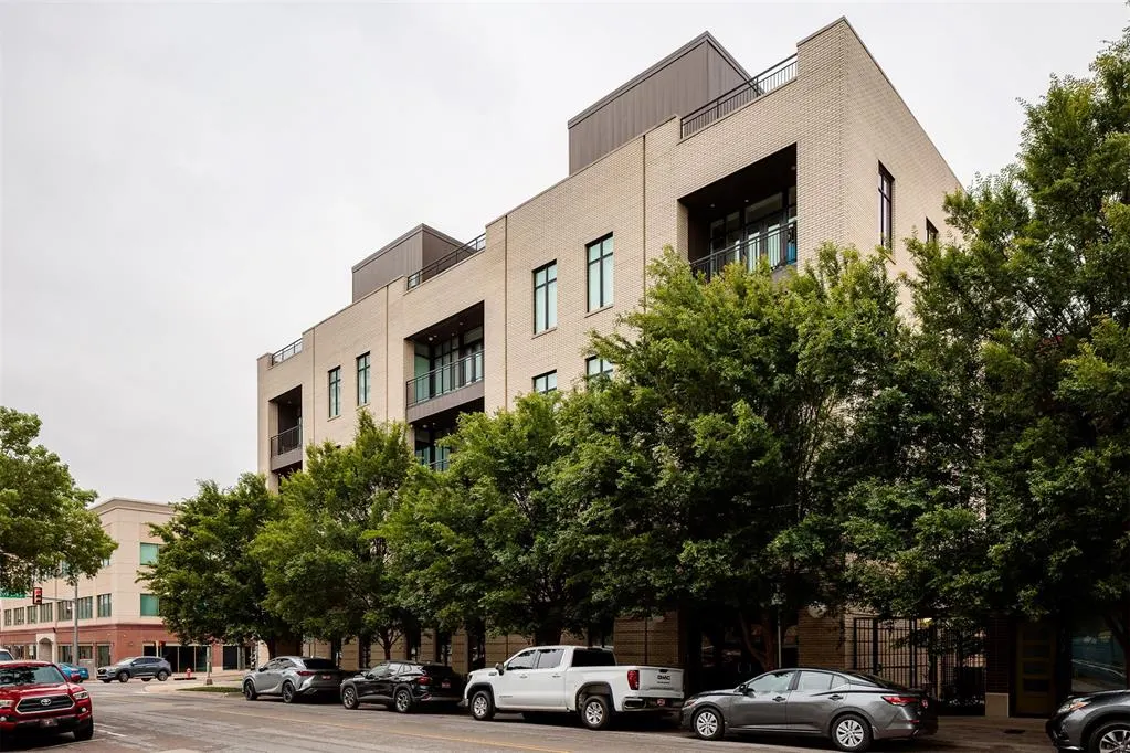 Photo 38 — 701 N Hudson Avenue 304, Oklahoma City, OK 73102