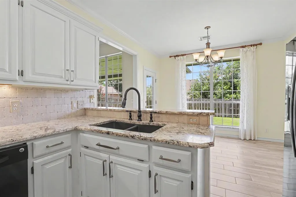 Photo 10 — 4104 Ainsley Court, Edmond, OK 73034