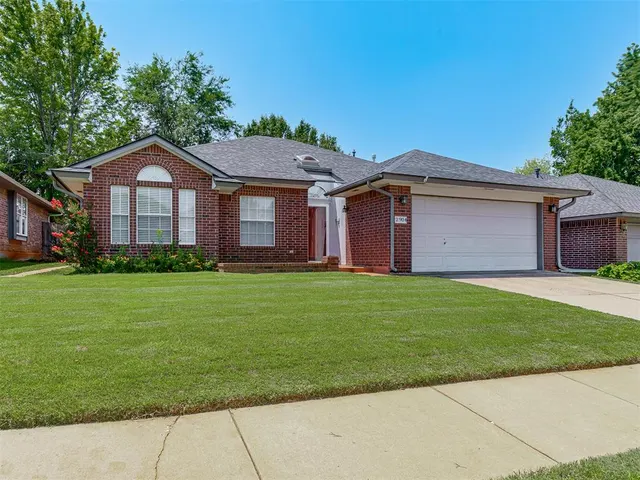 Front exterior — 2904 Canyon Oaks Court, Norman, OK 73071