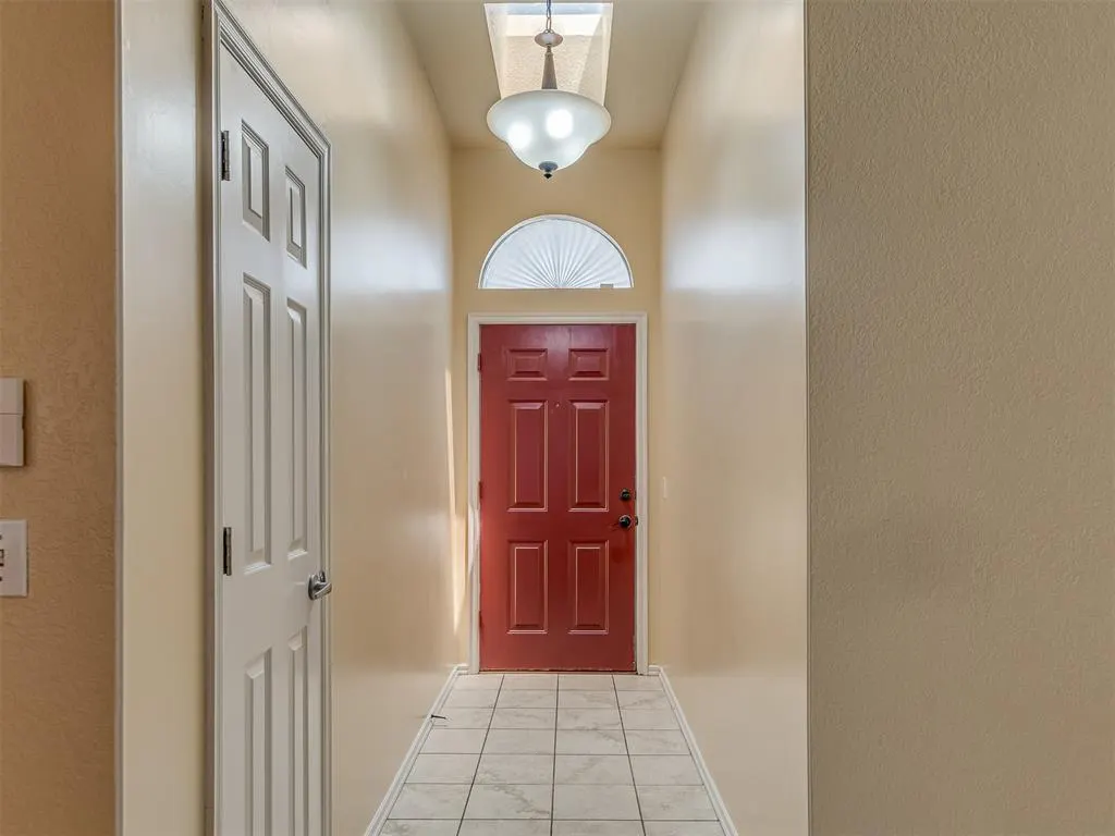 Photo 5 — 2904 Canyon Oaks Court, Norman, OK 73071