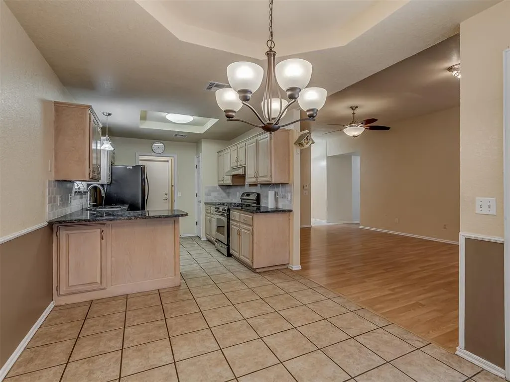 Photo 12 — 2904 Canyon Oaks Court, Norman, OK 73071
