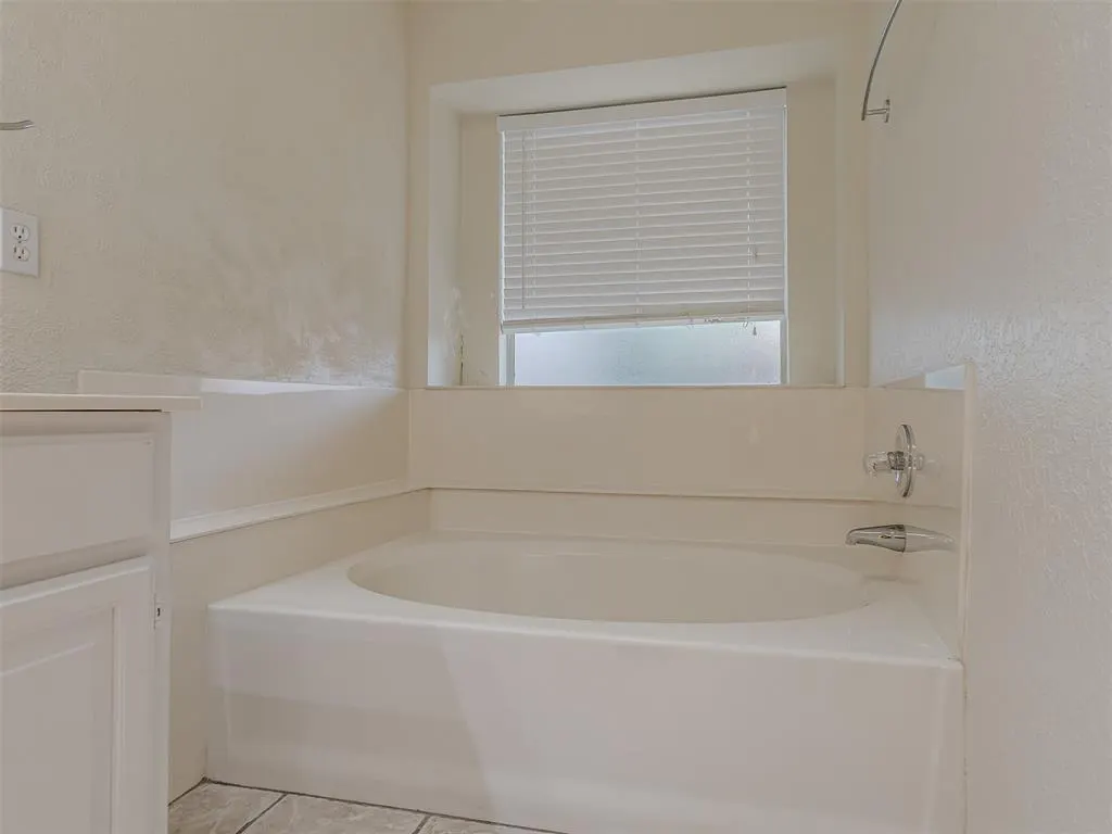 Photo 25 — 2904 Canyon Oaks Court, Norman, OK 73071