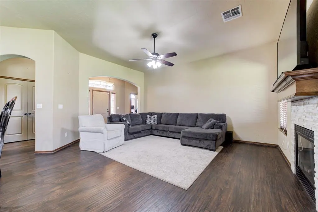 Photo 7 — 3309 Paul Drive, Oklahoma City, OK 73160