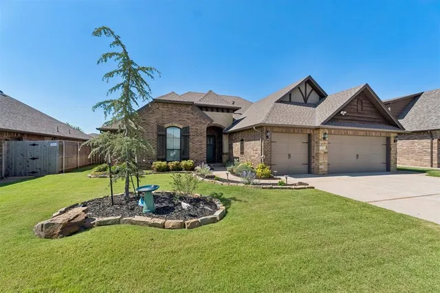 Photo 4 — 10912 SW 21st Street, Yukon, OK 73099