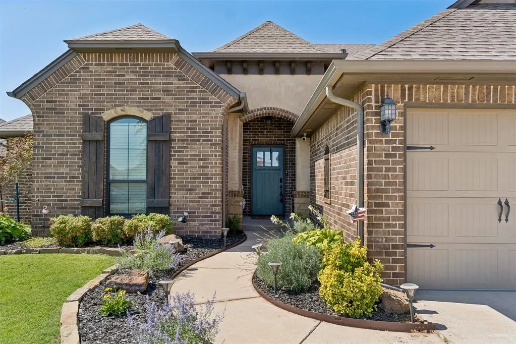 Photo 6 — 10912 SW 21st Street, Yukon, OK 73099