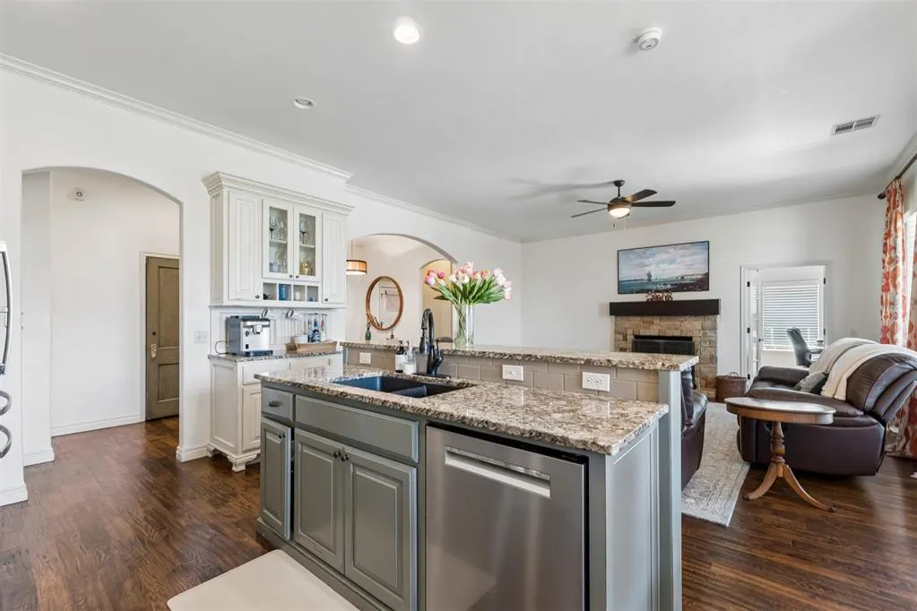 Photo 13 — 10912 SW 21st Street, Yukon, OK 73099