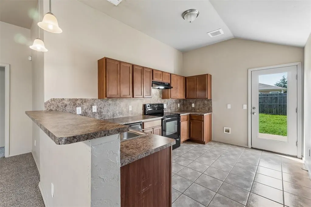 Photo 7 — 1828 NW 147th Street, Edmond, OK 73013