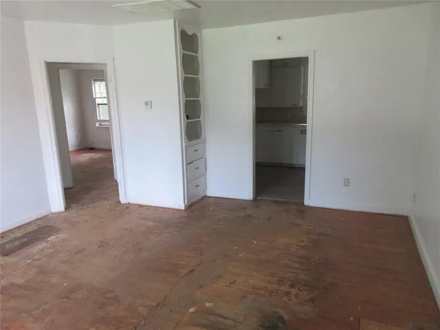 Photo 3 — 612 E Walnut Street, Tecumseh, OK 74873