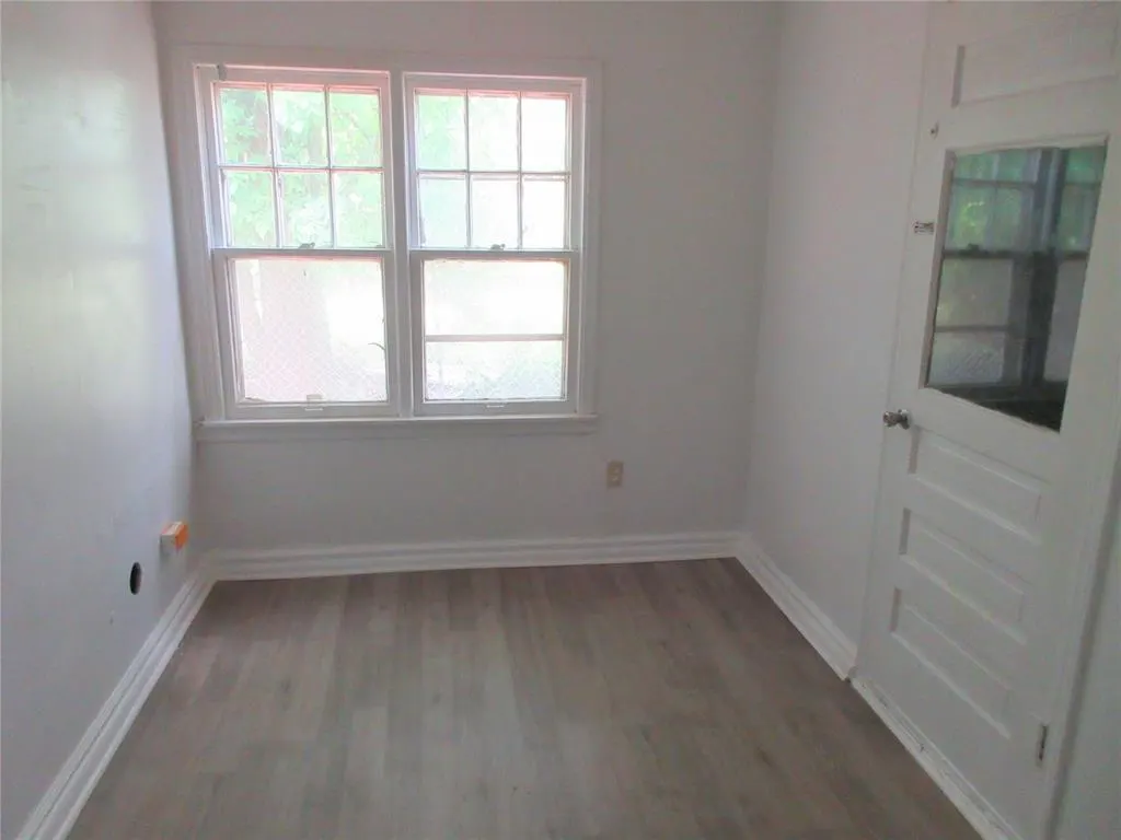 Photo 10 — 612 E Walnut Street, Tecumseh, OK 74873