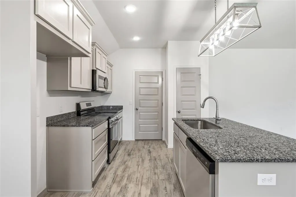 Photo 13 — 4680 Lincoln Landing, Harrah, OK 73045