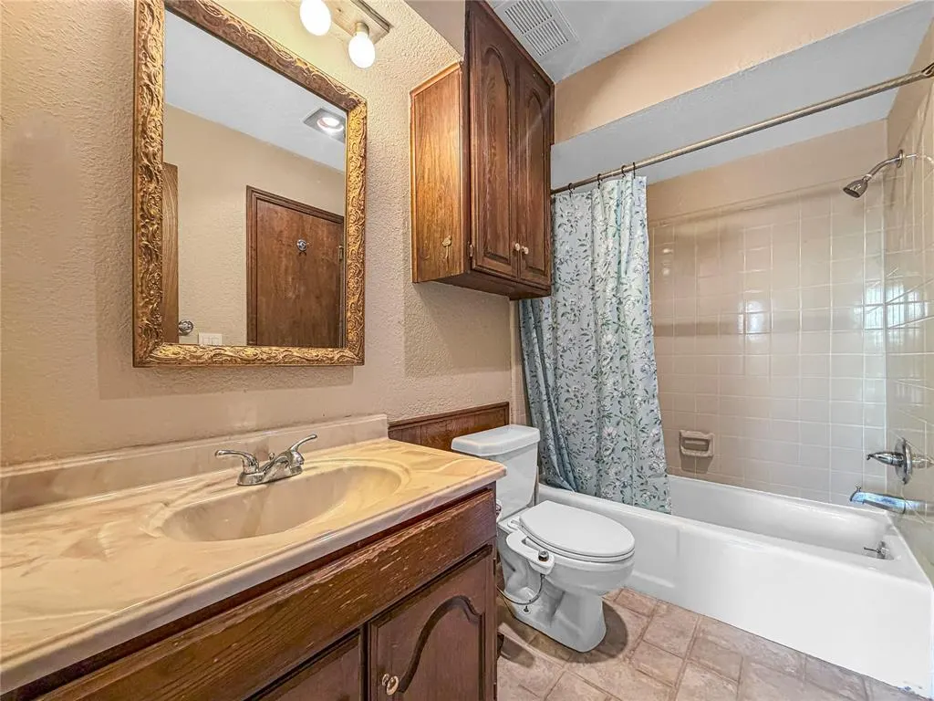 Photo 8 — 401 Timberwind Road, Edmond, OK 73034
