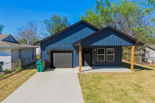 Sold home at 913 SE 43rd Street