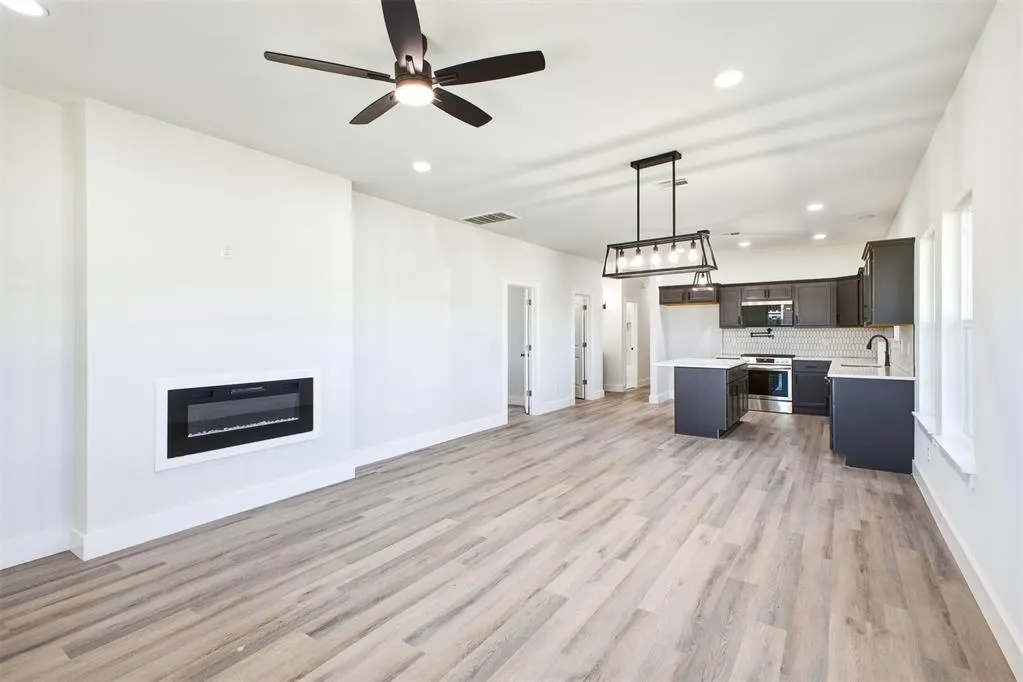 Photo 2 — 913 SE 43rd Street, Oklahoma City, OK 73129