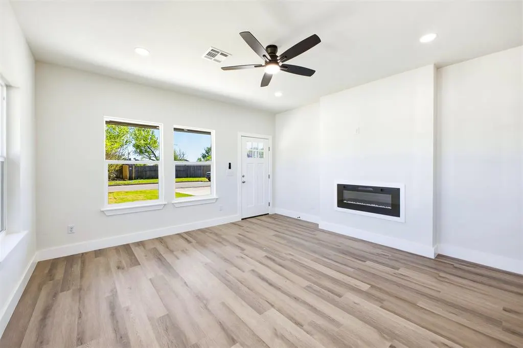 Photo 3 — 913 SE 43rd Street, Oklahoma City, OK 73129