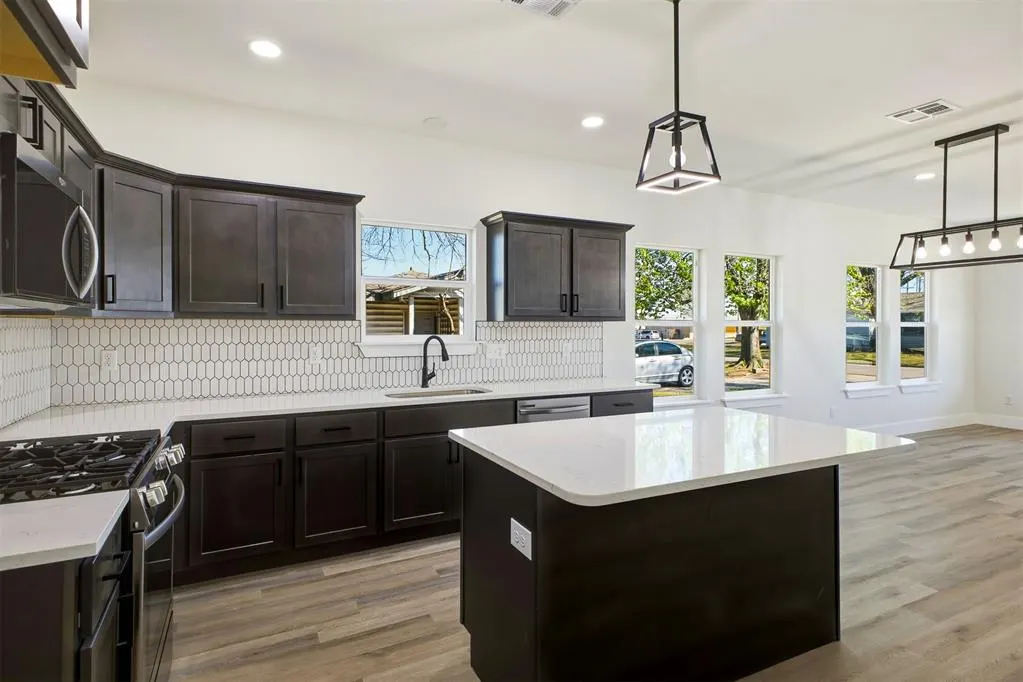 Photo 8 — 913 SE 43rd Street, Oklahoma City, OK 73129