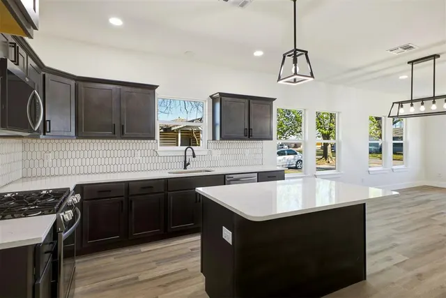 Photo 8 — 913 SE 43rd Street, Oklahoma City, OK 73129