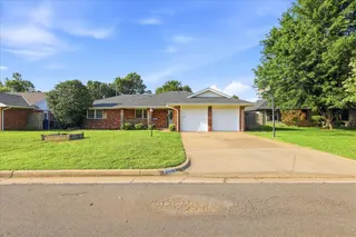 Sold home at 3108 Lakeside Drive