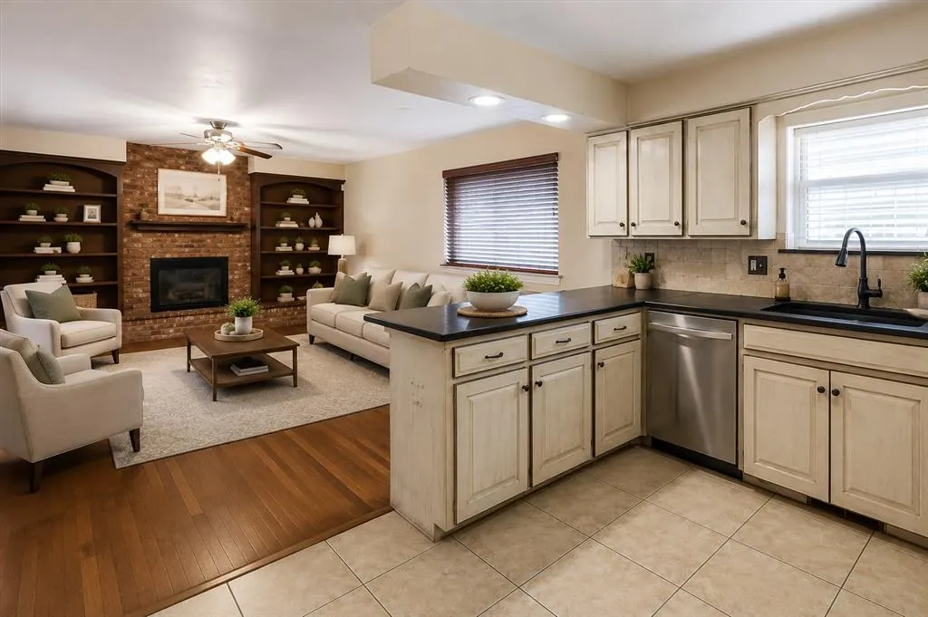 Photo 12 — 3108 Lakeside Drive, Oklahoma City, OK 73120