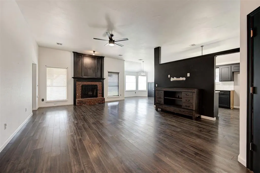 Photo 7 — 13008 Willowcrest Lane, Oklahoma City, OK 73170