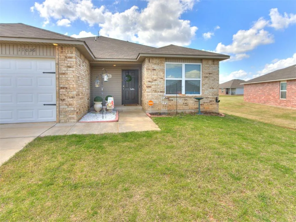 Photo 2 — 11036 NW 94th Street, Yukon, OK 73099