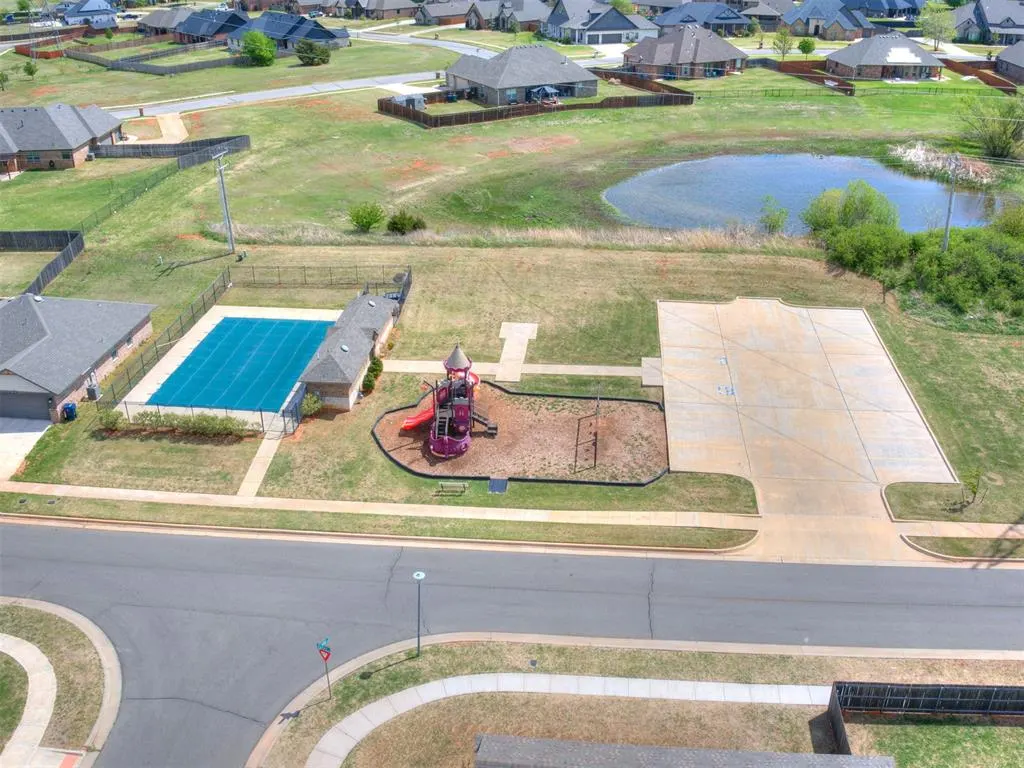 Photo 30 — 11036 NW 94th Street, Yukon, OK 73099